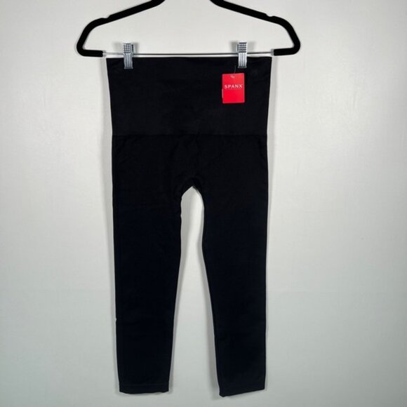 NWT SPANX Very Black Cropped Lamn Legging Made in Colombia 🇨🇴 20099P Size 1X - Picture 3 of 10